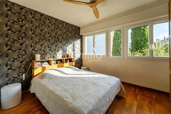 Appartement T5/T6 de 130m2 - Saint Tronc 13010