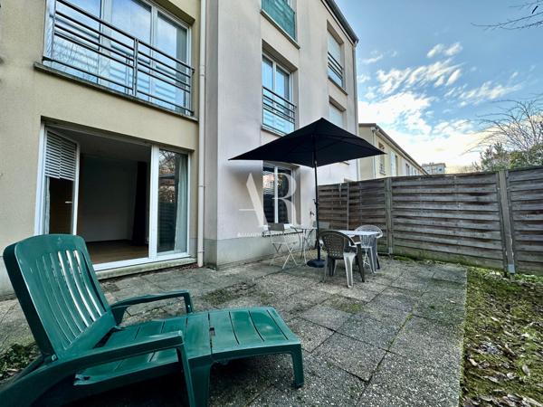 Noisy-le-Sec (93130) Studio en RDJ avec jardin privatif de 36m2 et parking