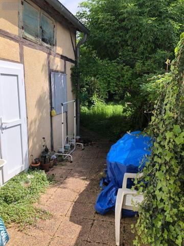 Maison de ville à vendre à Issoudun dans l'Indre (36100), ref : 11813/1436