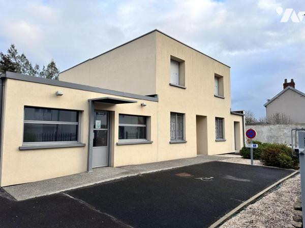 NANTES CHANTENAY - LOCAL PROFESSIONNEL A USAGE DE BUREAUX - 350m² - STATIONNNEMENTS et JARDIN CLOS