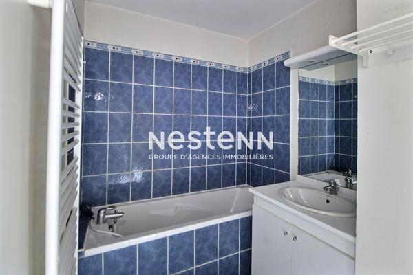 VENISSIEUX - SECTEUR PLATEAU - LIMITE CENTRE VILLE- 70M² - BALCON - ÉCOLES - COLLÈGES - COMMERCES - TRAMWAY - BUS - COMPLEXES SPORTIFS - CINEMA