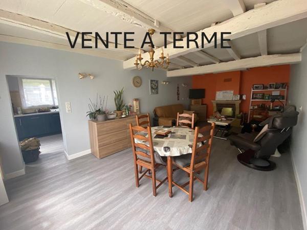 EXCLUSIVITE  VENTE A TERME LIBRE Maison Saintes 5 pièce(s) 161 m2