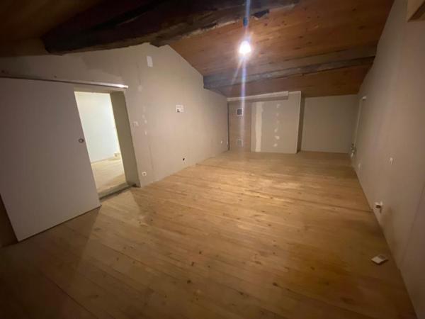 EXCLUSIVITE  VENTE A TERME LIBRE Maison Saintes 5 pièce(s) 161 m2