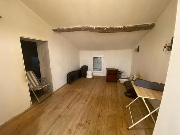 EXCLUSIVITE  VENTE A TERME LIBRE Maison Saintes 5 pièce(s) 161 m2