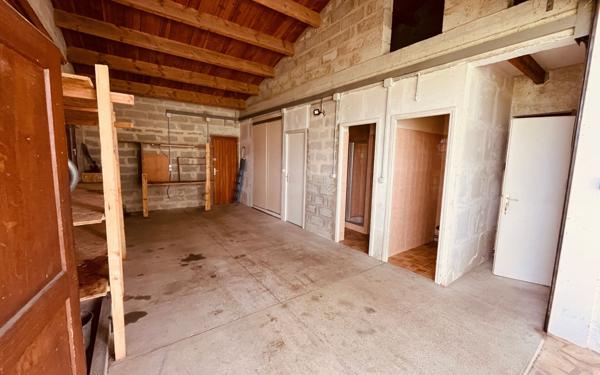 Maison à vendre    6 pièces •  Les Mathes