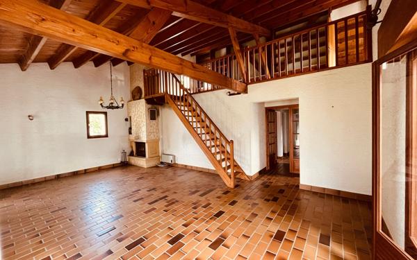 Maison à vendre    6 pièces •  Les Mathes