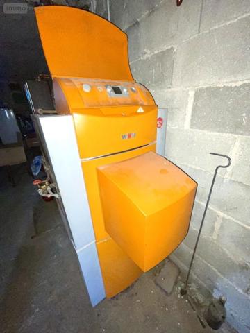 Maison à vendre à Saint-Chély-d'Apcher en Lozère (48200), ref : 48032-197