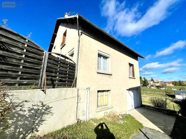 Maison à vendre à Saint-Chély-d'Apcher en Lozère (48200), ref : 48032-197
