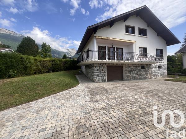 Maison à vendre 6 pièces 197 m² Saint-Nazaire-les-Eymes