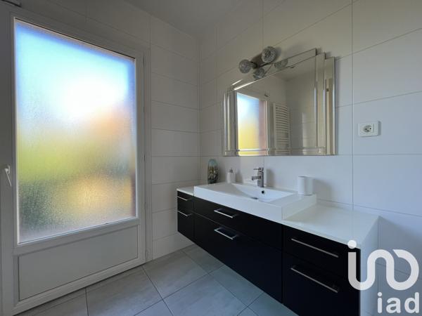 Maison à vendre 6 pièces 197 m² Saint-Nazaire-les-Eymes