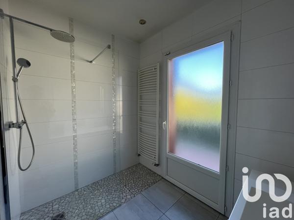 Maison à vendre 6 pièces 197 m² Saint-Nazaire-les-Eymes