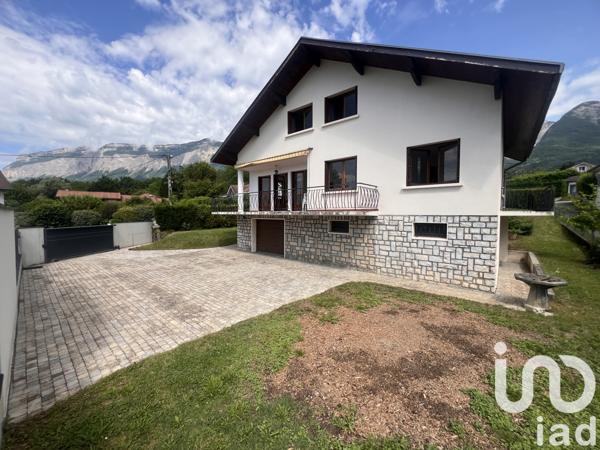 Maison à vendre 6 pièces 197 m² Saint-Nazaire-les-Eymes