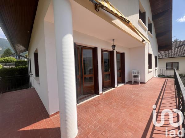 Maison à vendre 6 pièces 197 m² Saint-Nazaire-les-Eymes