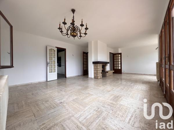 Maison à vendre 6 pièces 197 m² Saint-Nazaire-les-Eymes