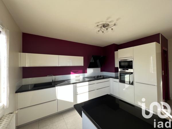 Maison à vendre 6 pièces 197 m² Saint-Nazaire-les-Eymes