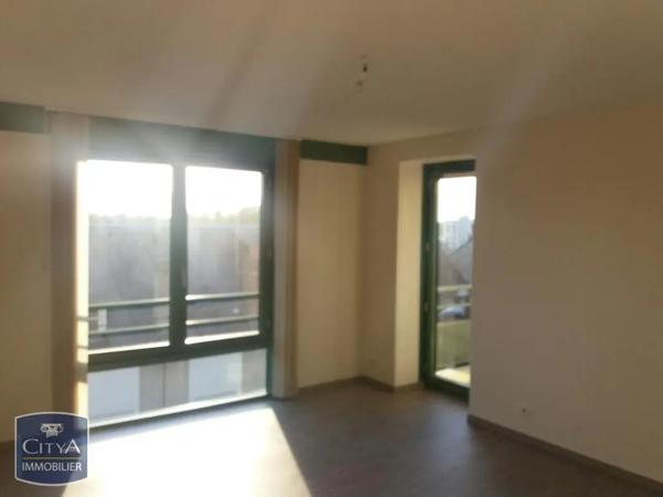 Appartement à louer 2 pièces 54.23m² Châteauroux (36000)