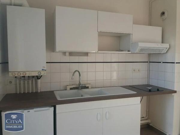 Appartement à louer 2 pièces 54.23m² Châteauroux (36000)