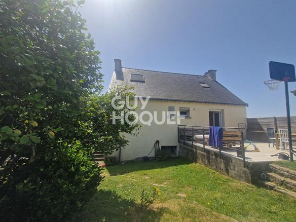 RARE MAISON EN PLEIN BOURG DE PLUMELEC !