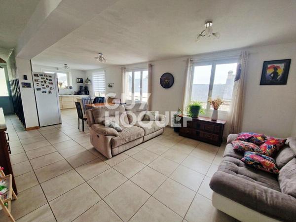 RARE MAISON EN PLEIN BOURG DE PLUMELEC !