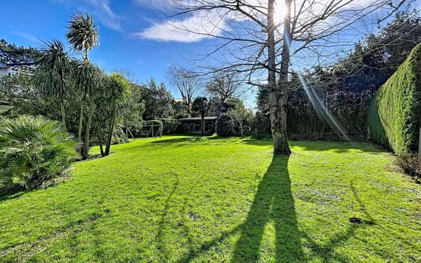 Maison à vendre    6 pièces • 263,32 m2 Biarritz