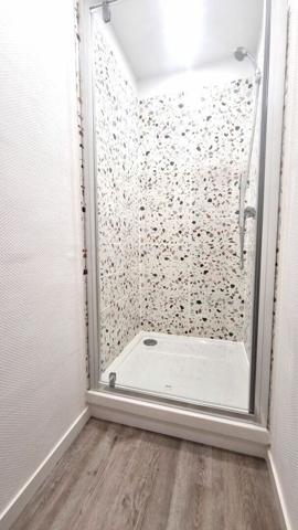 Appartement à louer    6 pièces • 84,64 m2 Hérouville-Saint-Clair