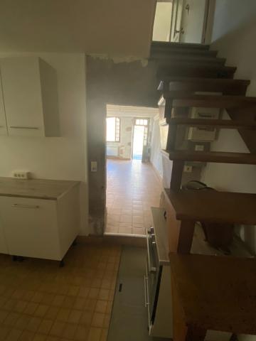 Maison de ville en pierre à rénover, 54m², 19 500 €