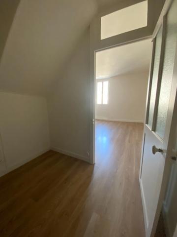 Maison de ville en pierre à rénover, 54m², 19 500 €