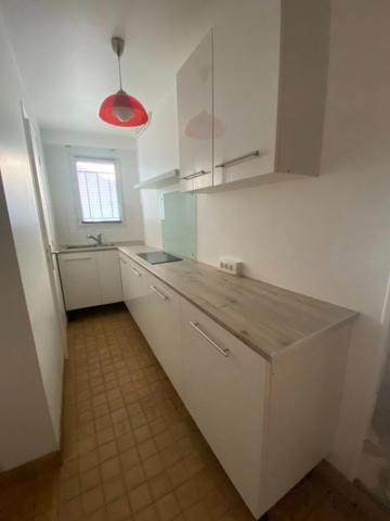 Maison de ville en pierre à rénover, 54m², 19 500 €