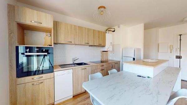 Location Appartement 4 pièces 77 m2 à Saint-Michel-sur-Orge