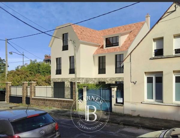 Le Chesnay, Terrain constructible  285 m² à vendre