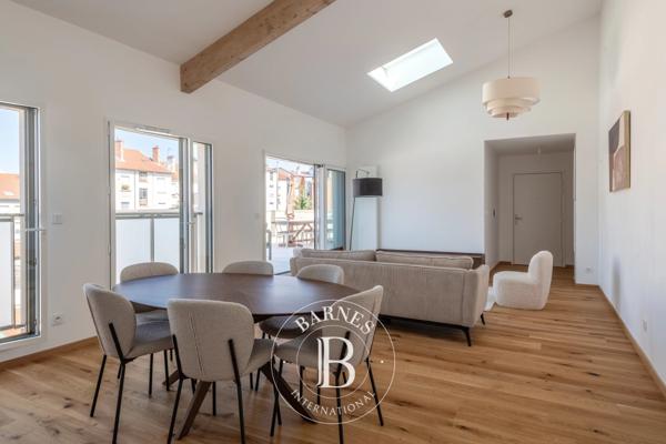 Villeurbanne, Appartement 4 Chambres -  107 m² à vendre