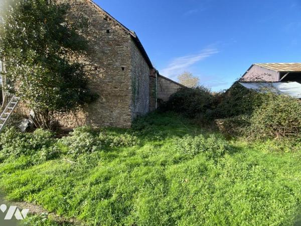 LONGERE EN PIERRES EN CAMPAGNE