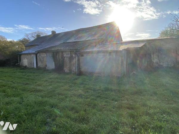 LONGERE EN PIERRES EN CAMPAGNE