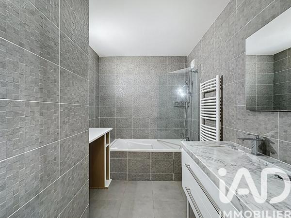 Appartement à vendre 4 pièces 77 m² Asnières-sur-Seine