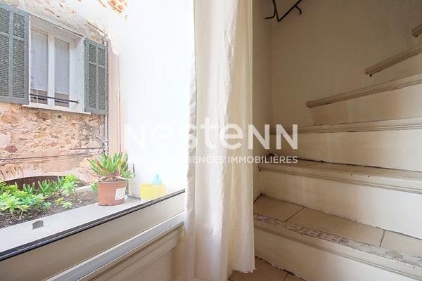 A VENDRE Maison Vidauban 3 pièces CHARMANTE MAISON DE VILLAGE DANS LE CENTRE DE VIDAUBAN.