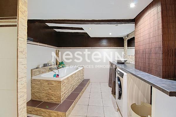 A VENDRE Maison Vidauban 3 pièces CHARMANTE MAISON DE VILLAGE DANS LE CENTRE DE VIDAUBAN.