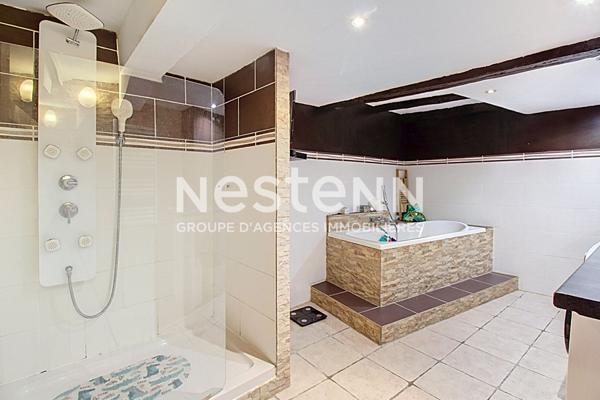 A VENDRE Maison Vidauban 3 pièces CHARMANTE MAISON DE VILLAGE DANS LE CENTRE DE VIDAUBAN.