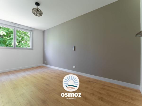Maison type 3 neuve avec extérieur et stationnement !