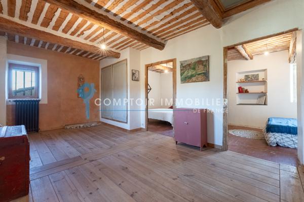 Mas 7 pièce(s) 4 chambre(s) 180 m²