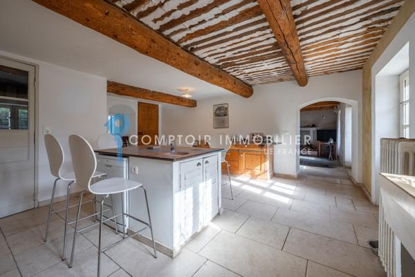 Mas 7 pièce(s) 4 chambre(s) 180 m²