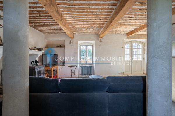 Mas 7 pièce(s) 4 chambre(s) 180 m²