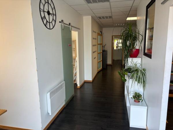 Environ 140 m2 de bureaux disponibles à la location