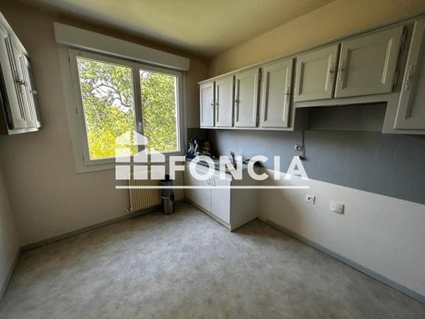 Location Studio 39.4 m² - BOULEVARD RENE BAZIN Challans 85300