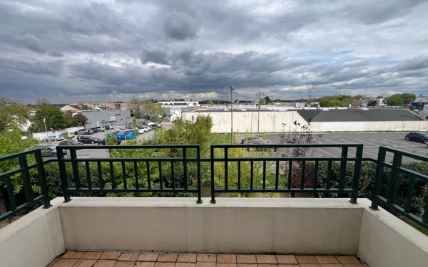 Appartement à vendre    3 pièces •  Pontault-Combault