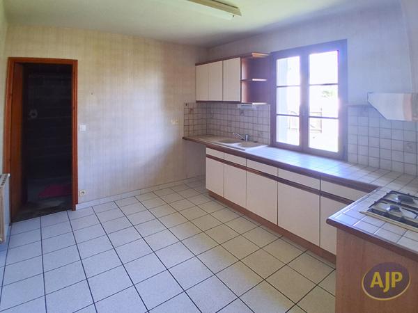 Vente maison Saintes : 268 000 € - AJP Immobilier Saintes