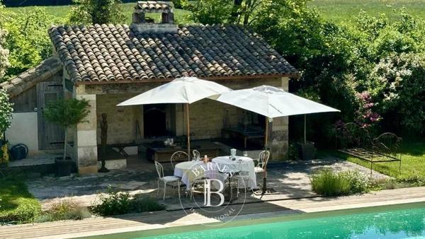 Givry, Maison 6 Chambres -  404 m² à vendre
