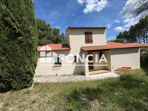 Location Maison 5 pièces 127.3 m² - 267 Quartier du Cros, lotissement le Cros Figanieres 83830