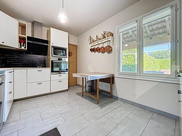 Camaret-Sur-Aigues Maison 99m² Jardin et Garage