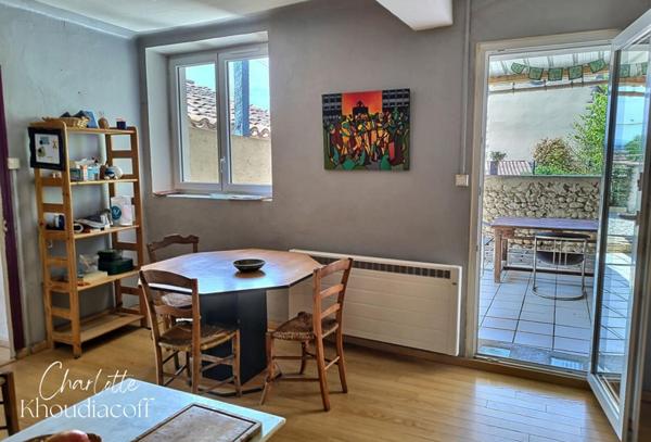 Maison de caractère vue sur les Pyrénées avec studio indépendant