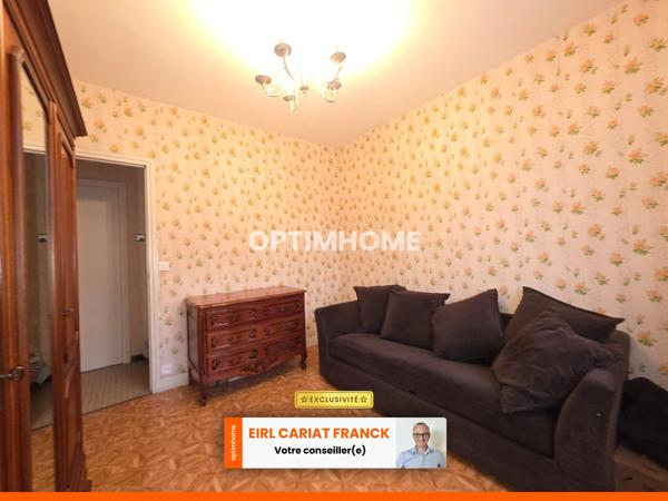 MAISON SEMI PLAIN-PIED SUR 170 M², L’ENSEMBLE SUR 704 M² DE TERRAIN CLOS